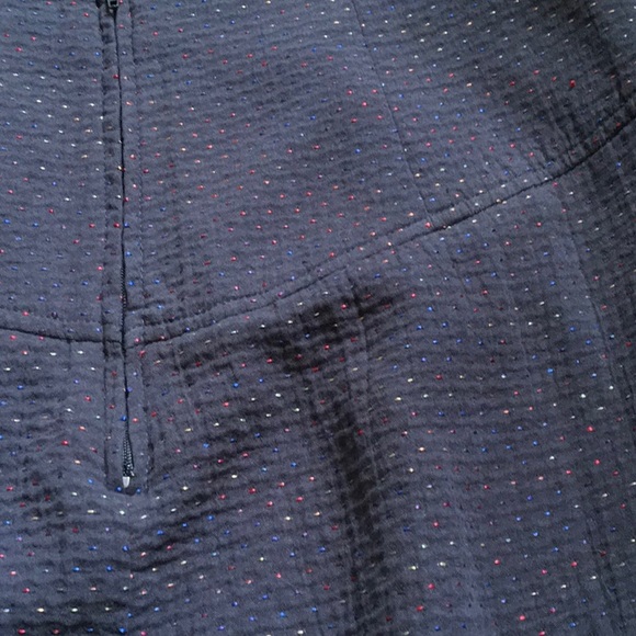 Sailor skirt w/ gray & multi-colored thread - Picture 4 of 6